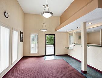 Travelodge By Wyndham La Porte/michigan Area Hotel La Porte