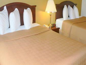 Travelodge By Wyndham La Porte/michigan Area Hotel